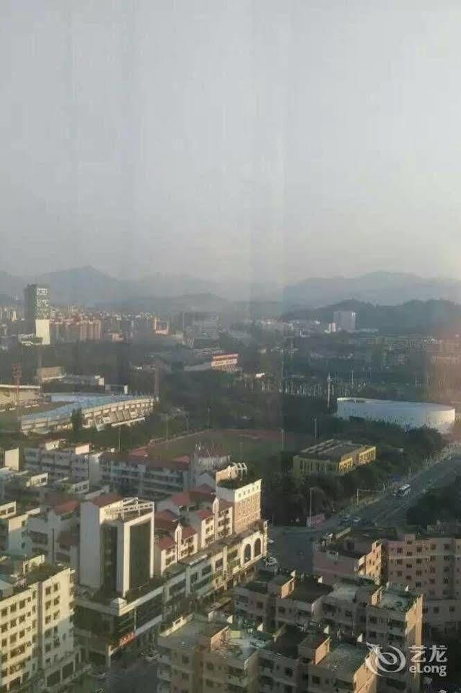 โรงแรมคิง เซ็นจูรี่ จงซาน ภายนอก รูปภาพ